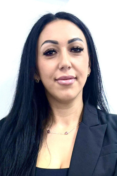 Ionela Dina