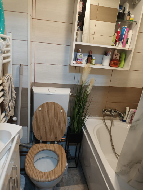 Apartament 2 camere 40 mp,mobilat oferit spre vanzare  in Tiglari 