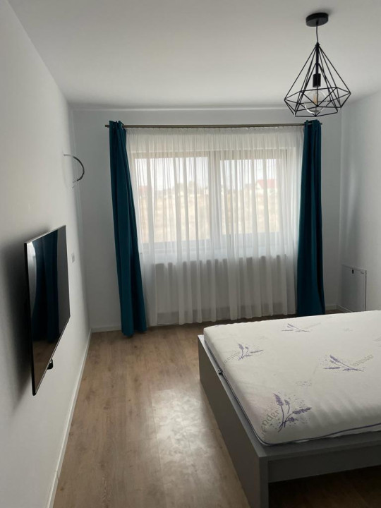 Duplex P+M cu 10 camere și teren de 400mp, cu toate utilitățile în zona Damila