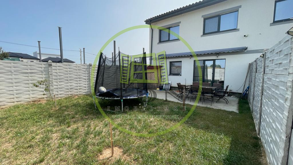 Casă P+1 duplex, 200 mp teren, 108 mp utili,cu toate utilitățile, în zona Damila