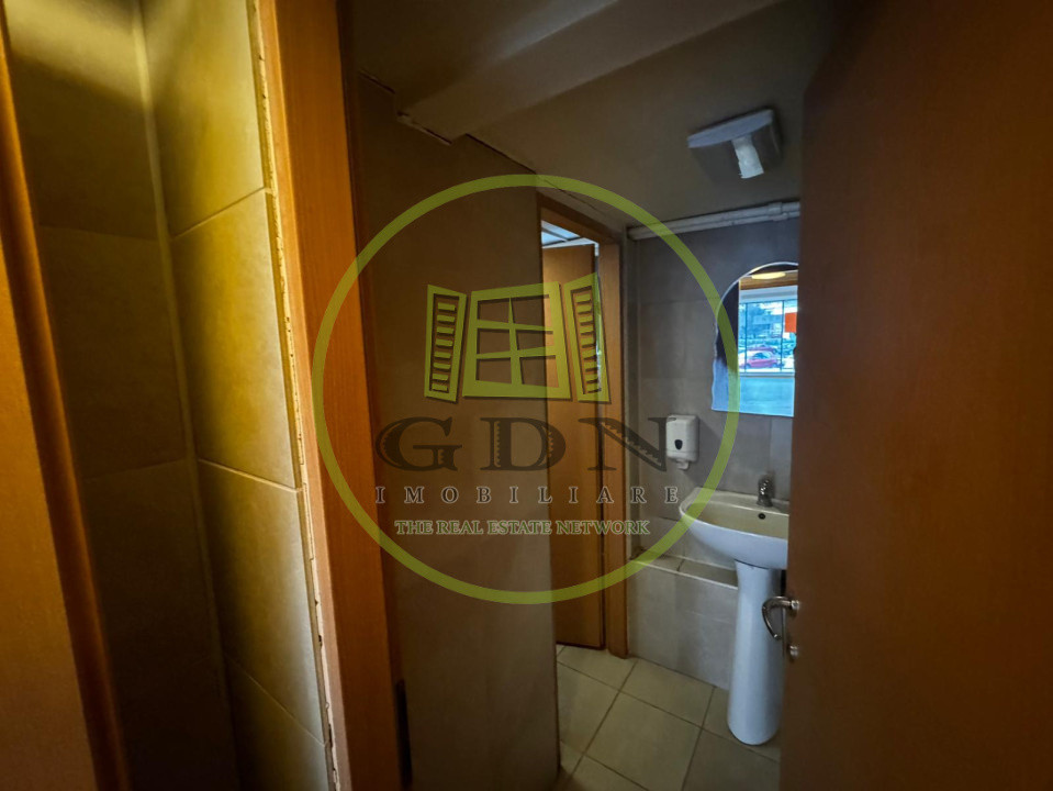 Spatiu comercial, parter, 140mp, Calea Bucuresti.