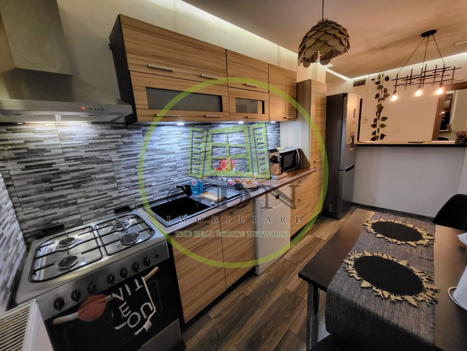 Apartament 2 camere, decomandat, 55 mp, cartier Centru, zona English Park