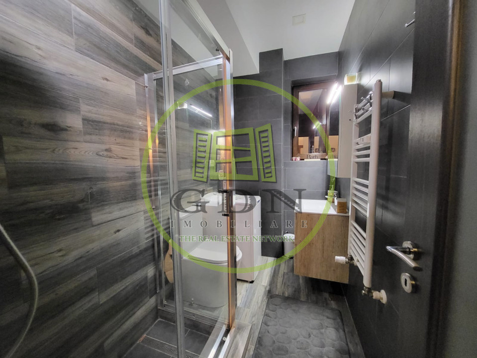 Apartament 2 camere, decomandat, 55 mp, cartier Centru, zona English Park