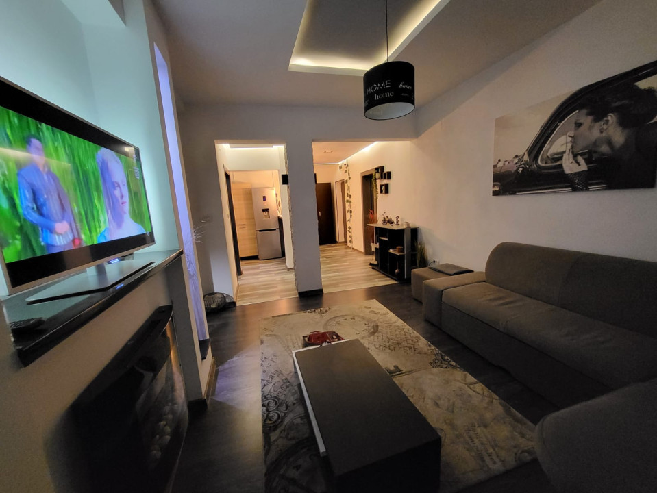 Apartament 2 camere, decomandat, 55 mp, cartier Centru, zona English Park