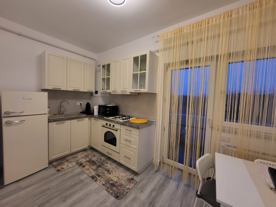 Apartament 2 camere, decomandat, 68 mp, Cartierul 1 Mai, zona Lidl