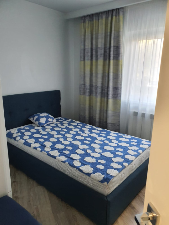  Apartament 3 camere de inchiriat