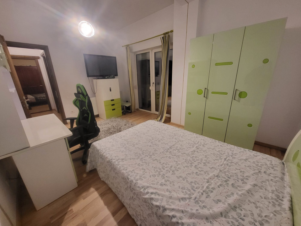 Apartament 3 camere decomandat, 90 mp, cartierul Centru, zona Împaratul Traian 