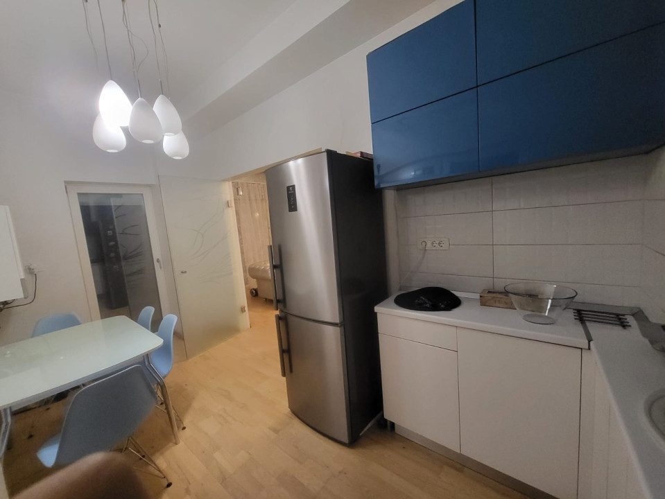 Apartament 3 camere decomandat, 90 mp, cartierul Centru, zona Împaratul Traian 