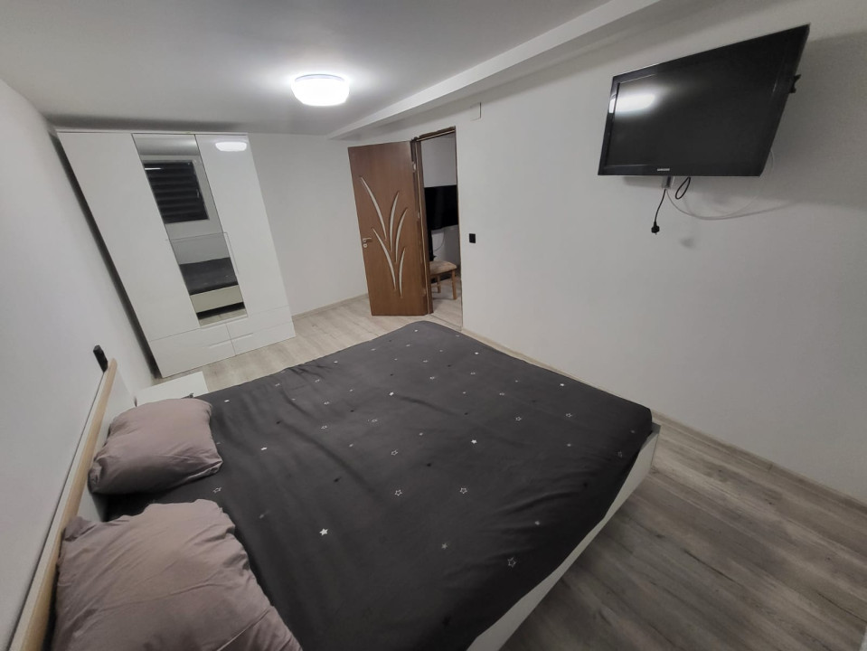 Apartament 2 camere, semidecomandat, 48 mp, cartierul Brestei, zona Profi