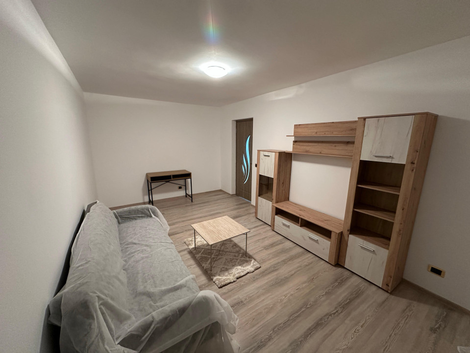 De inchiriat - apartament 2 camere, prima închiriere