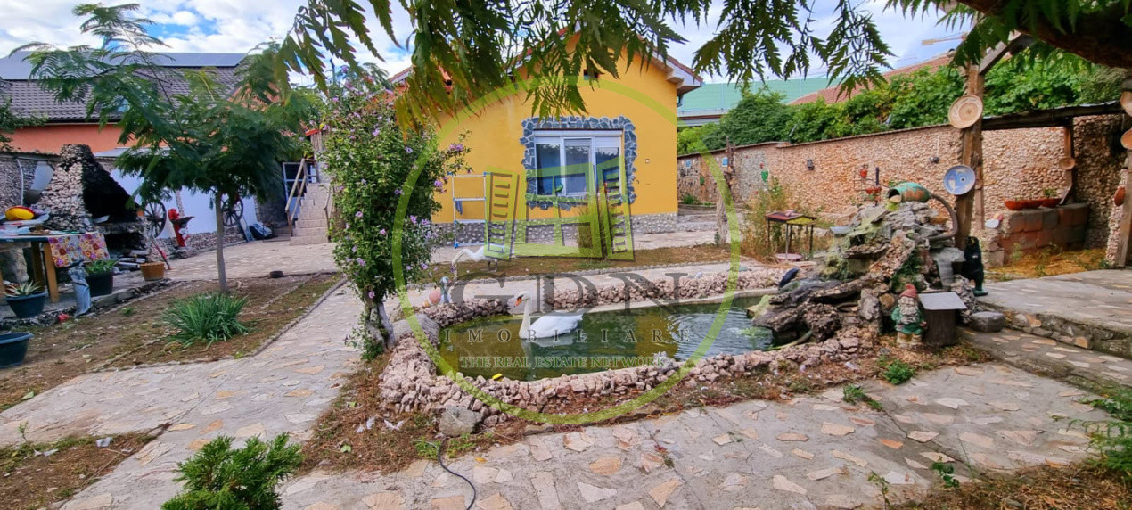Casă parter cu teren de 1400 mp în Bariera Vâlcii aproape de drumul expres