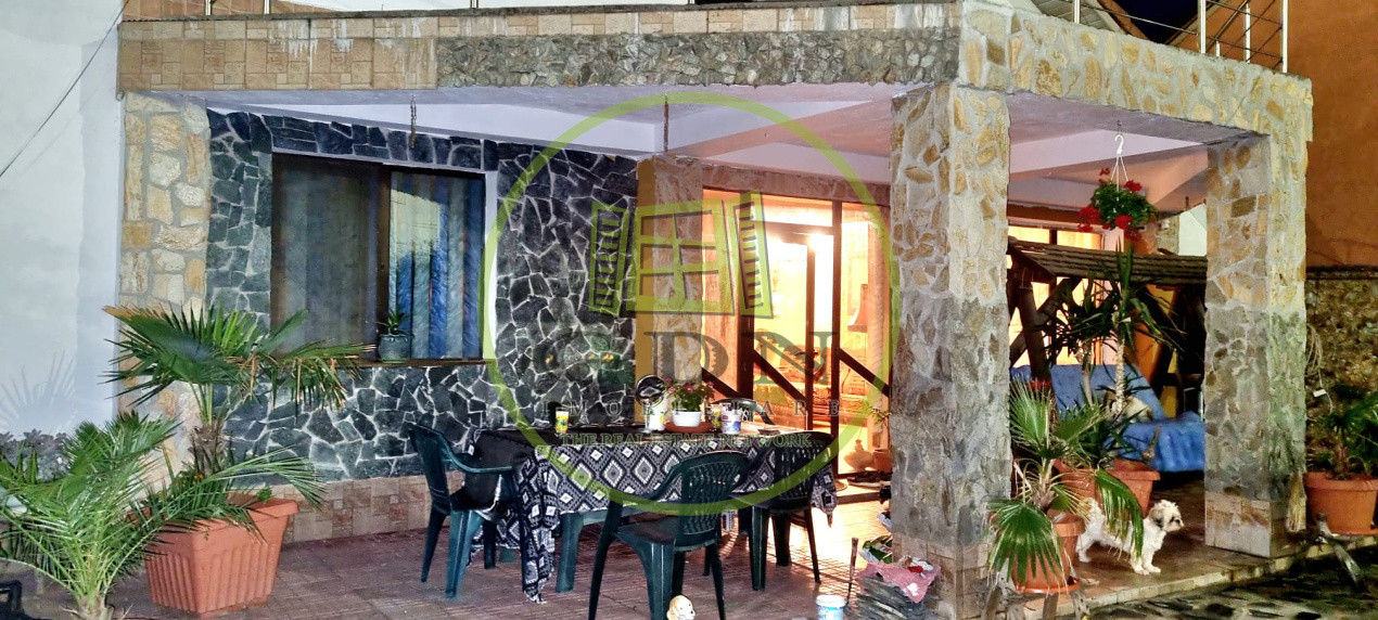 Casă parter cu teren de 1400 mp în Bariera Vâlcii aproape de drumul expres