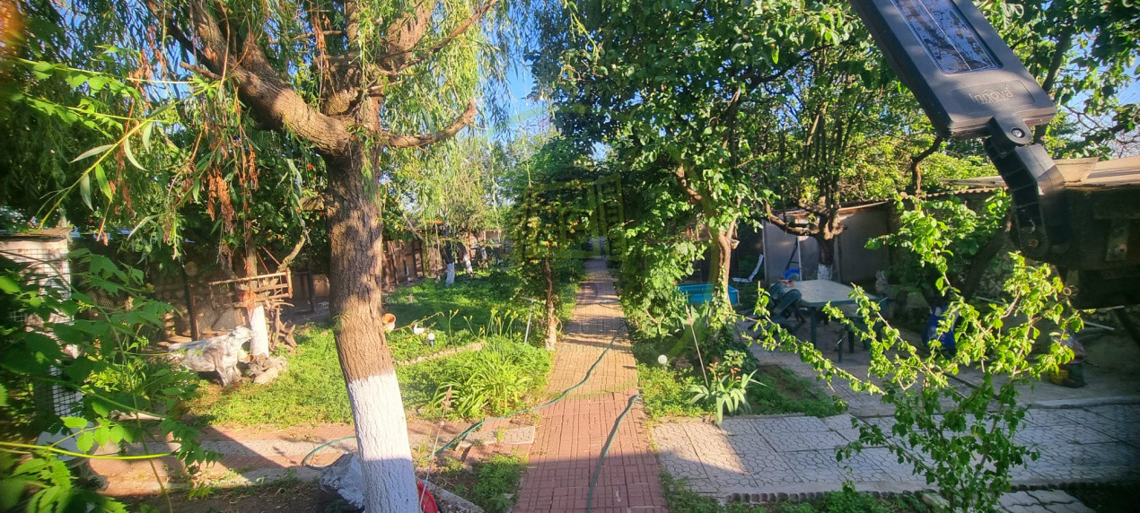 Casă parter cu teren de 1400 mp în Bariera Vâlcii aproape de drumul expres
