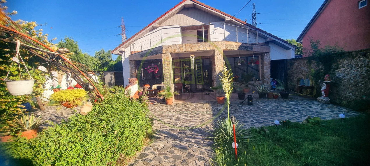 Casă parter cu teren de 1400 mp în Bariera Vâlcii aproape de drumul expres
