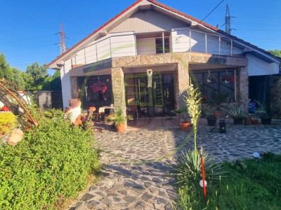 Casă parter cu teren de 1400 mp în Bariera Vâlcii aproape de drumul expres
