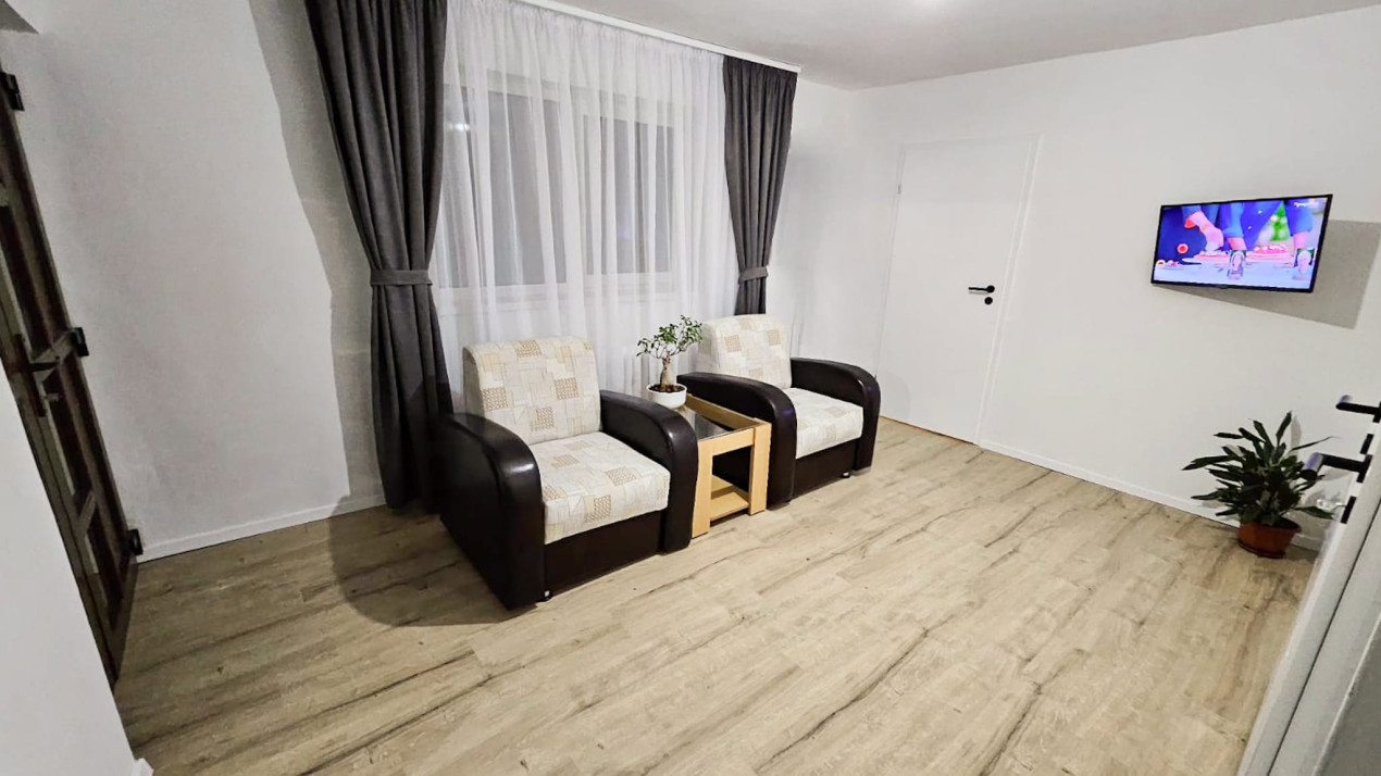 Vanzare  casa 5 camere ,suprafata utila totala 600 mp Turnisor