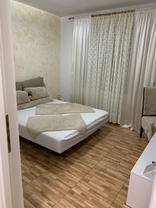 Apartament de vanzare, Sud,  3 camere