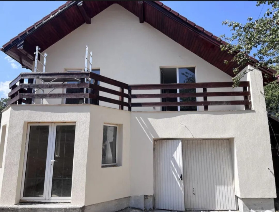 Casa de vanzare  4 camere,suprafata utila  totala 500 mp (Padurea Dumbrava)