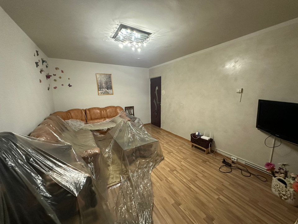 Apartament 3 camere, decomandat, 67,09mp, 1Mai, Zona Pelendava