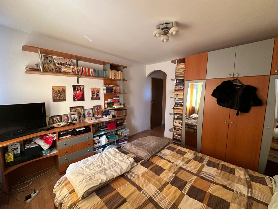 Apartament 3 camere, Brazda lui Novac, 70mp