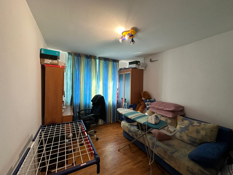 Apartament 3 camere, Brazda lui Novac, 70mp