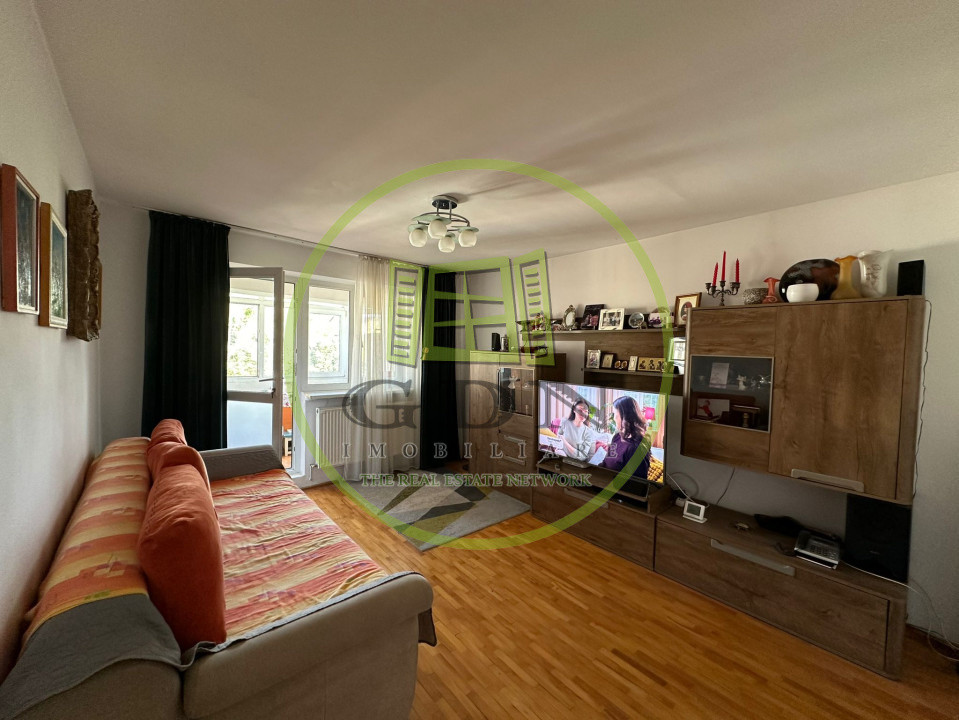 Apartament 3 camere, Brazda lui Novac, 70mp