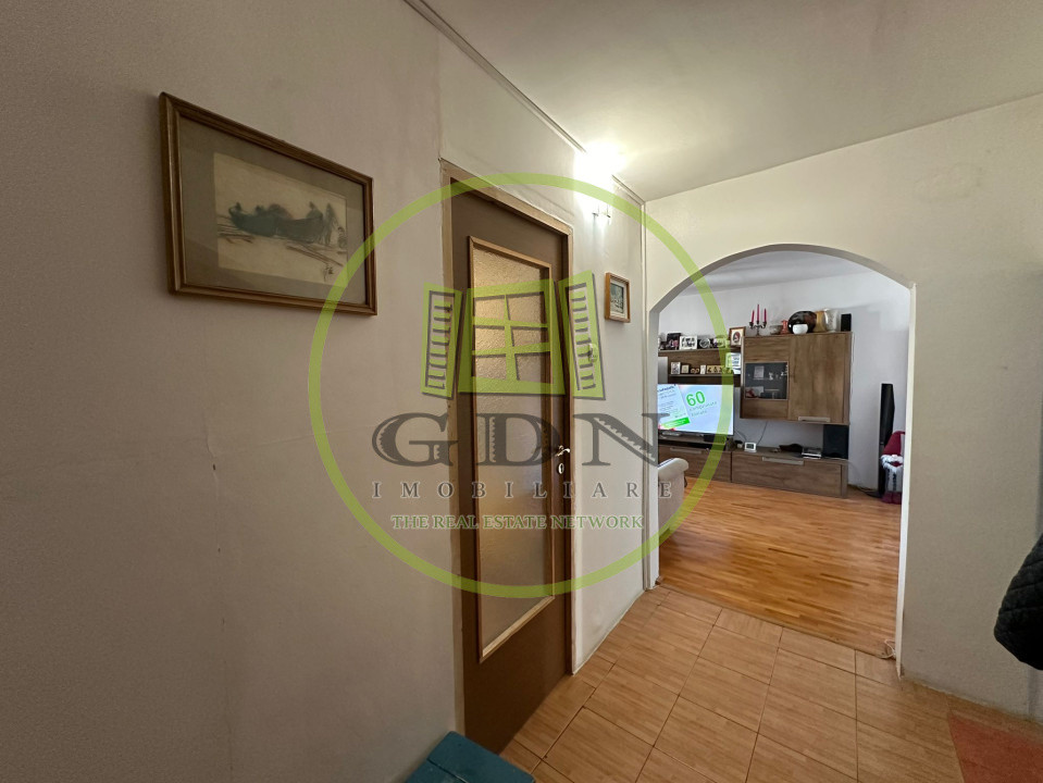 Apartament 3 camere, Brazda lui Novac, 70mp