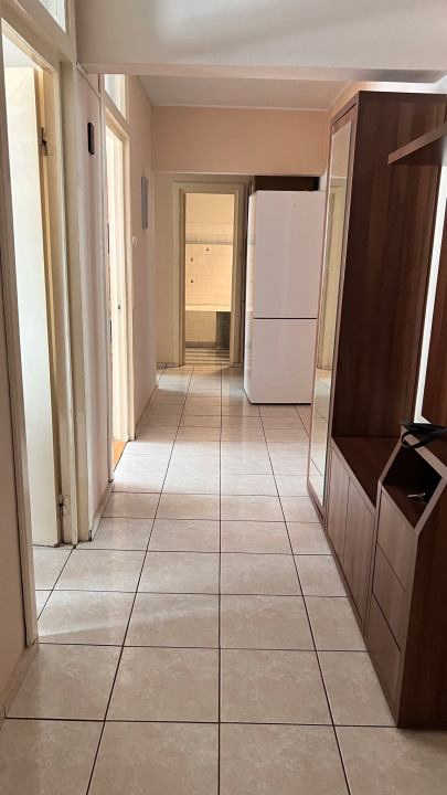 Apartament 3 Camere etaj 2/6 | Parcare + Boxă | Zona Gării 