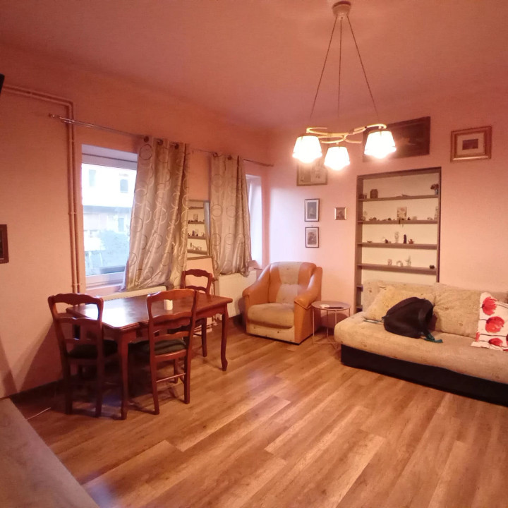 Apartament in Vila in andrei Muresanu!