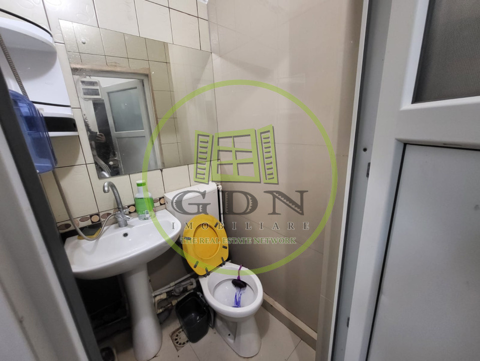 Garsoniera o camera, 20 mp, Cartier Centru, Zona Poşta