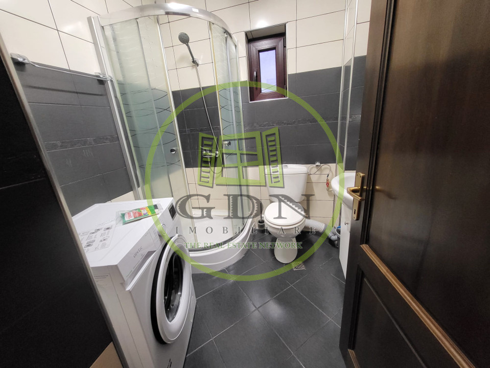 Casă 3 camere decomandată, 140 mp, cartier Bariera Vâlcii