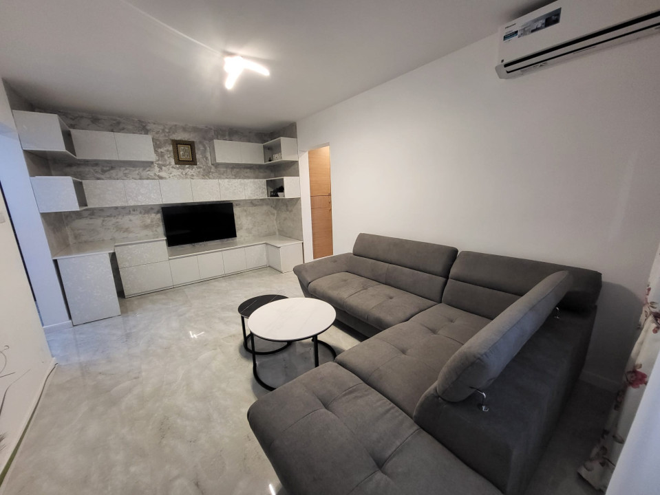 Apartament 2 camere, semidecomandat, 50 mp, cartierul Brazdă, zona Big Family