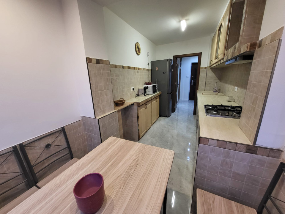 Apartament 2 camere, semidecomandat, 50 mp, cartierul Brazdă, zona Big Family