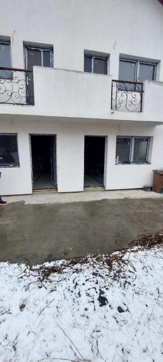 Duplex 3 camere  suprafata totala 267mp,  spre vanzare in Cristian 