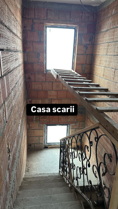 Duplex 3 camere  suprafata totala 252mp spre vanzare in Cristian 