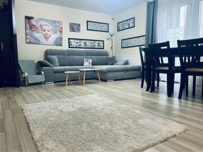 Apartament  3 camere 76 mp utili spre vanzare , in Selimbar. 