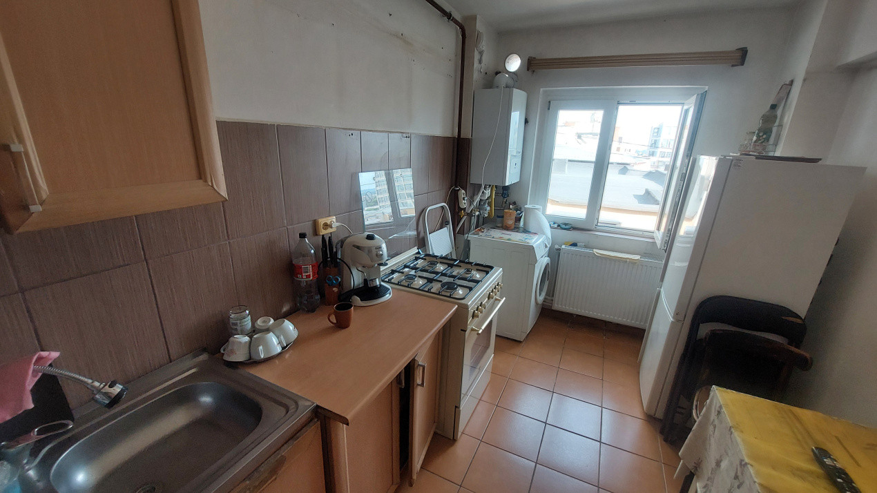 Apartament 2 camere, 57 mp, 1 Mai, zona Spitalul Judetean