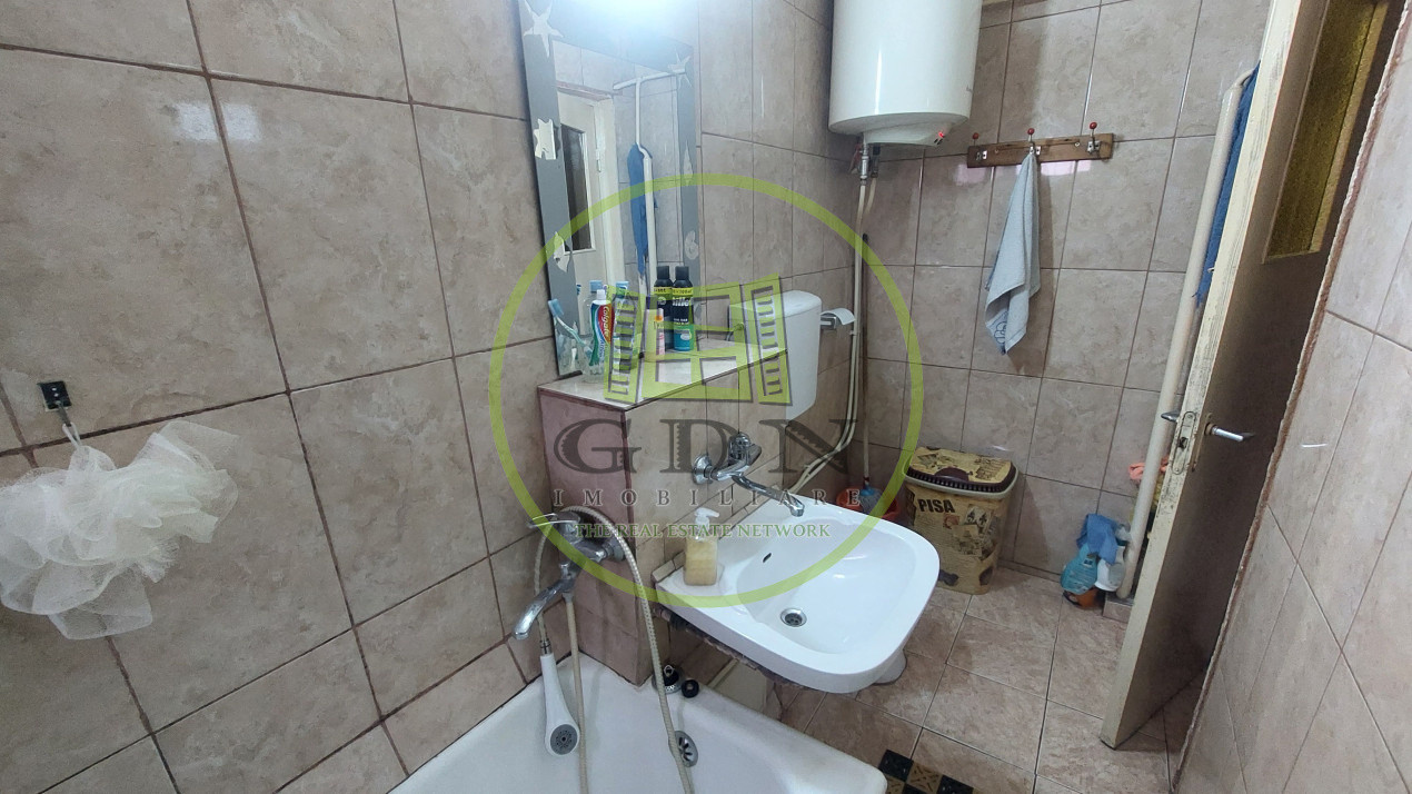 Apartament 2 camere, 57 mp, 1 Mai, zona Spitalul Judetean