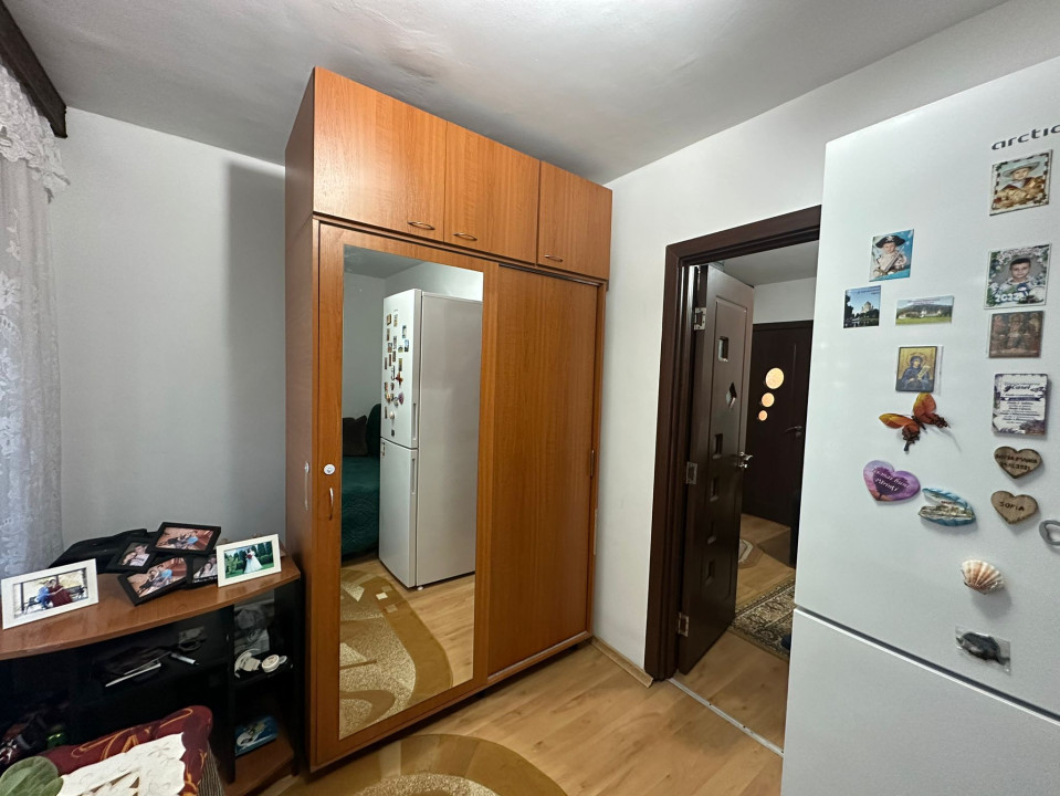 Apartament 2 camere, parter, Craiovita Noua