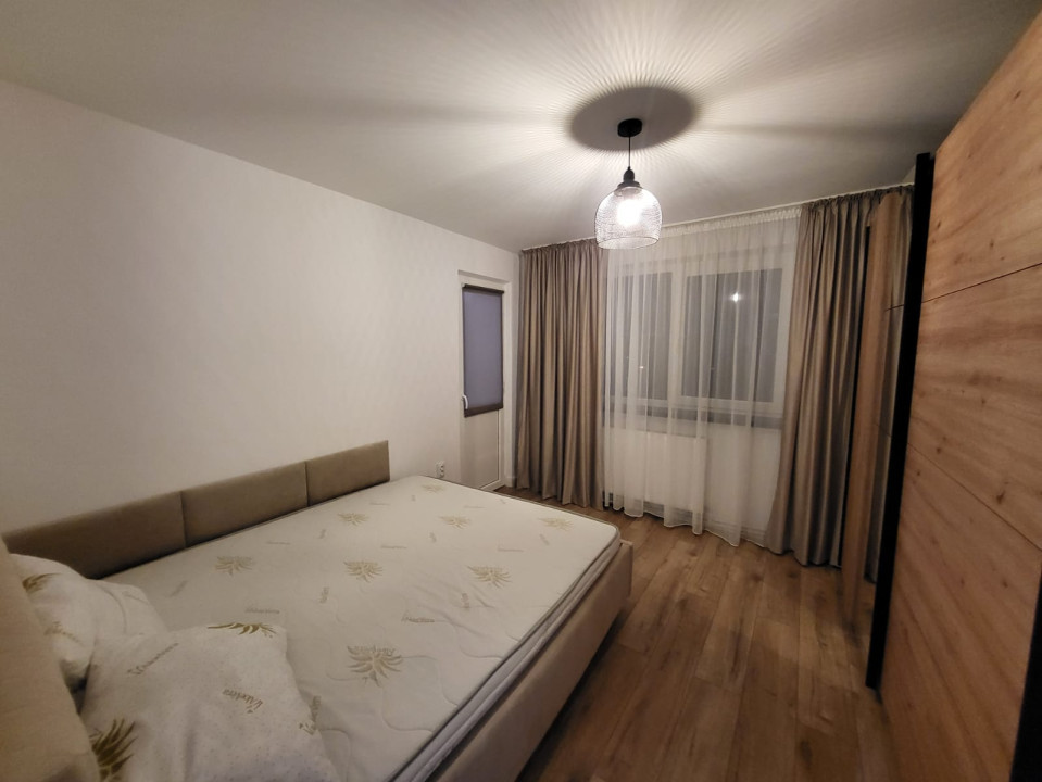 Apartament 2 camere, semidecomandat, 55 mp, cartier 1 mai, zona Spitalul Nr. 1