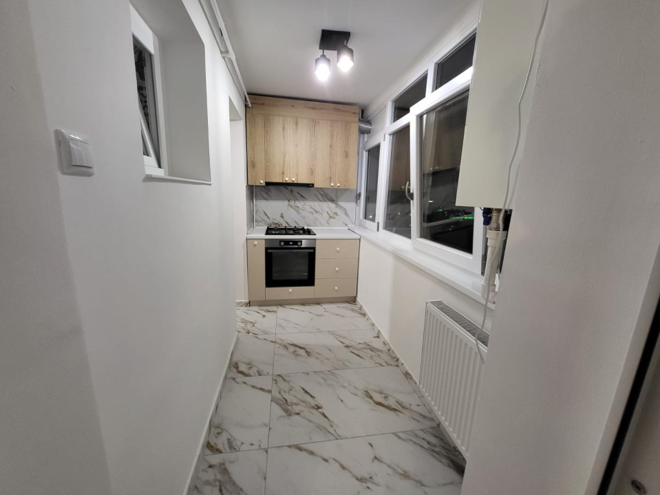 Apartament 2 camere, semidecomandat, 55 mp, cartier 1 mai, zona Spitalul Nr. 1