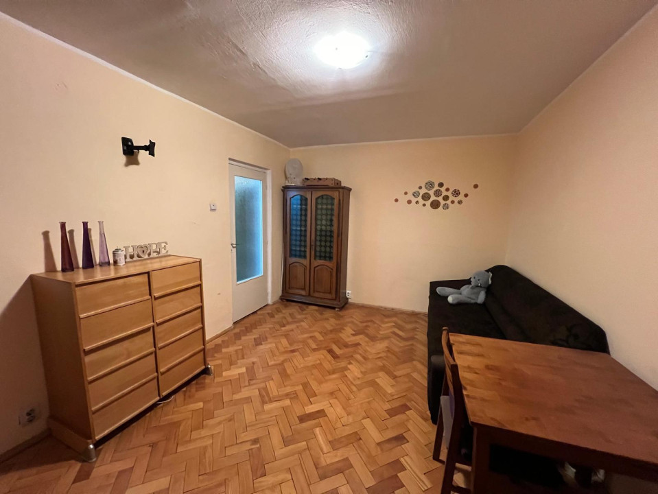 Închiriere apartament cu 1 cameră, 25 mp., 300 Eur, Zorilor, Pasteur