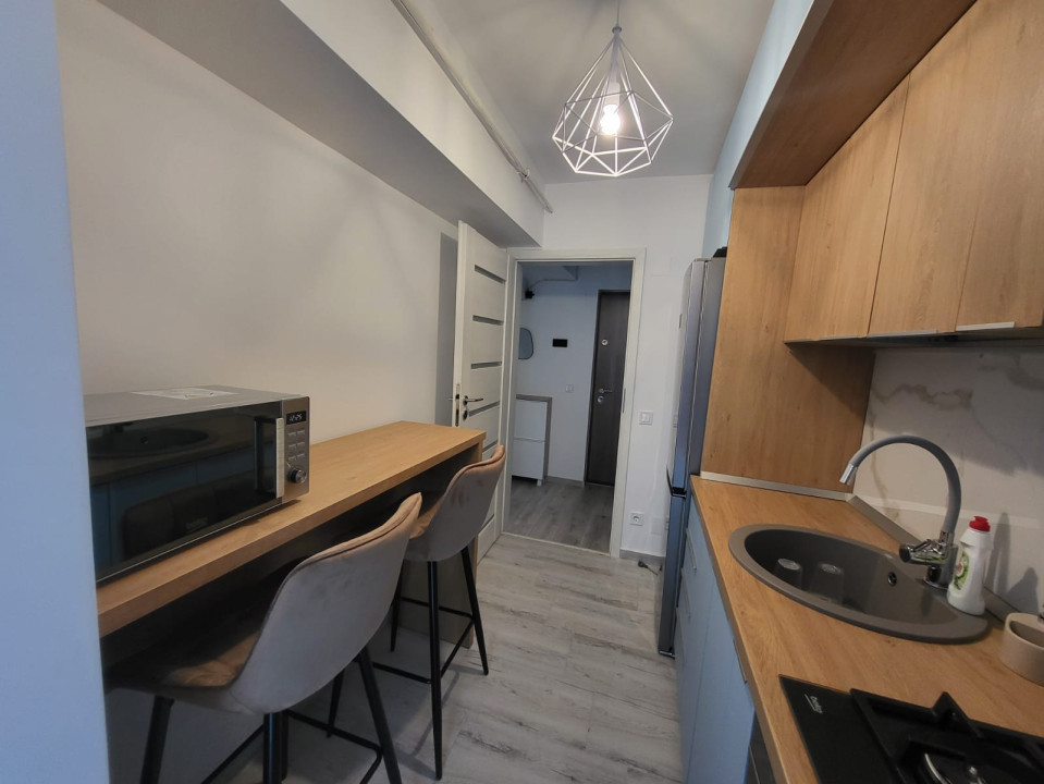 Apartament 2 camere, decomandat, 60 mp, cartier Brazda lui Novac, Zona Gării