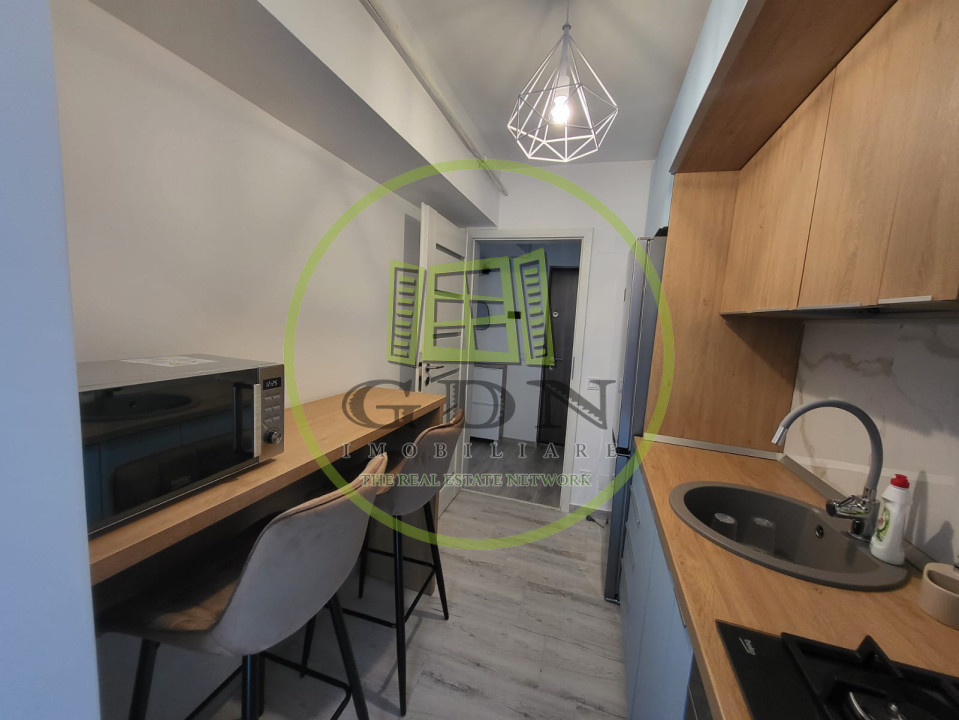 Apartament 2 camere, decomandat, 60 mp, cartier Brazda lui Novac, Zona Gării