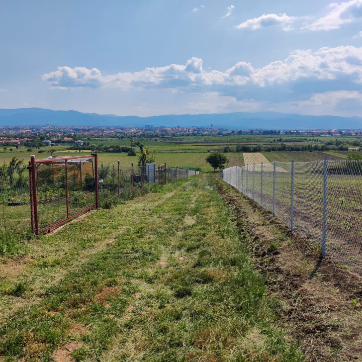 Teren extravilan de vânzare | 1250 mp | zona Gușterița