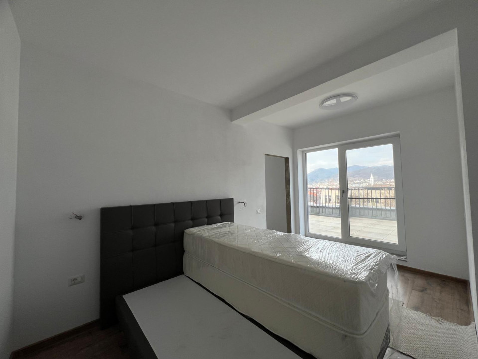 Penthouse 3 camere vedere panoramica spre deal cu terasa, zona centru vechi