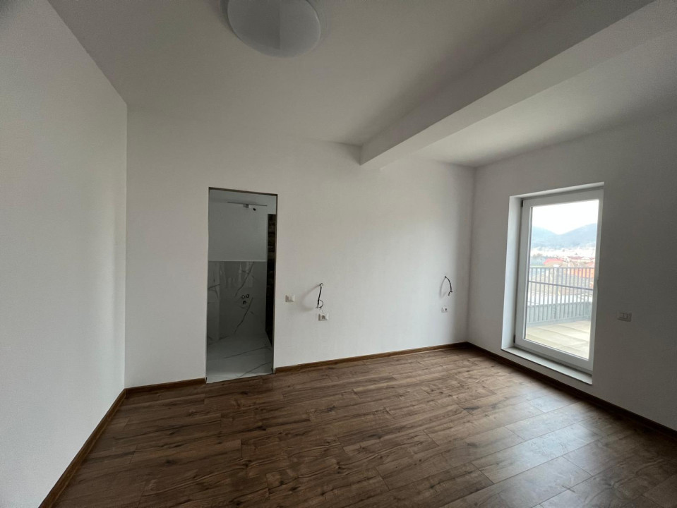 Penthouse 3 camere vedere panoramica spre deal cu terasa, zona centru vechi