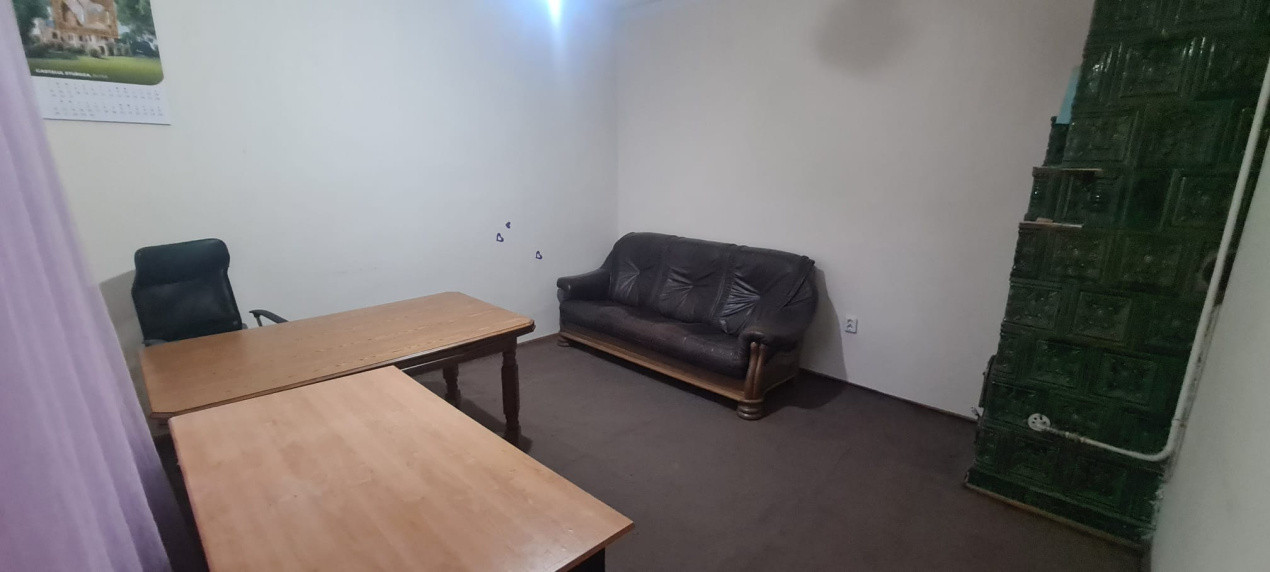 Spațiu Comercial zonă centrală 15mp la parterul unei case