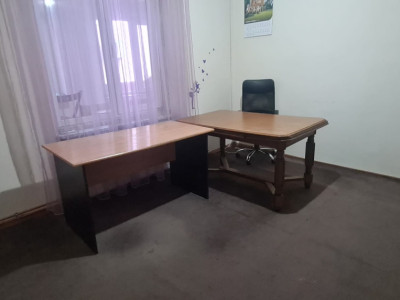 Spațiu Comercial zonă centrală 15mp la parterul unei case