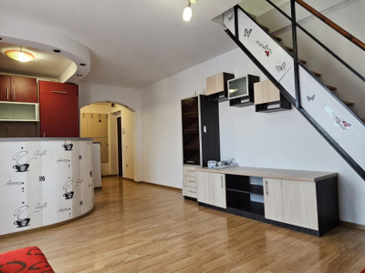 Apartament 4 camere de vânzare  | 84 mp | zona Cedonia